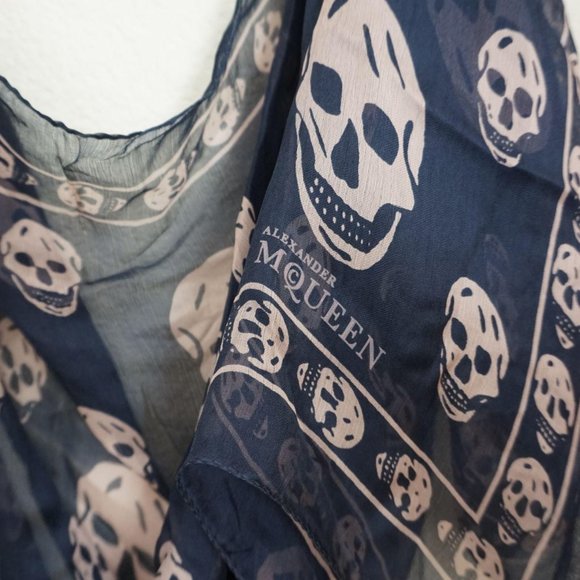 Alexander McQueen Accessories - Alexander McQueen Navy Silk Classic Skull Scarf
